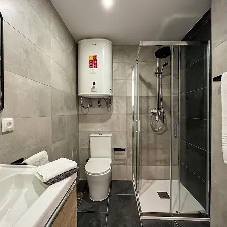 R2r-apartamento 5 Con 5 Banos-625a Appartamento Oviedo